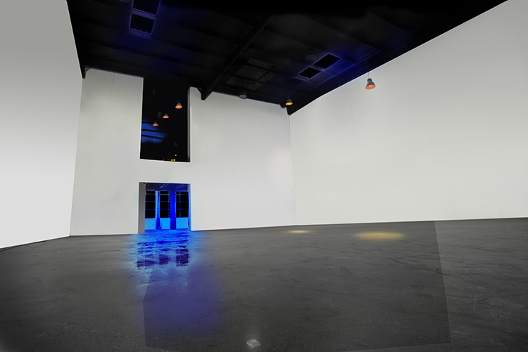 selections arts 1x1 art gallery dubai