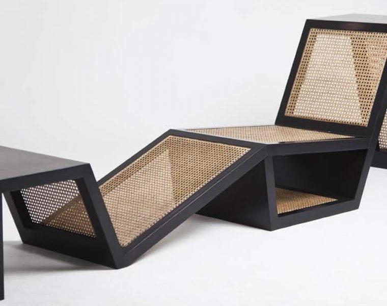 Karen Chekerdjiann, Living Space III - N°1/12, 2012. Bois teinté et rotin. Edition limitée à 12 exemplaires, H 70 × L 268 × P 50 cm