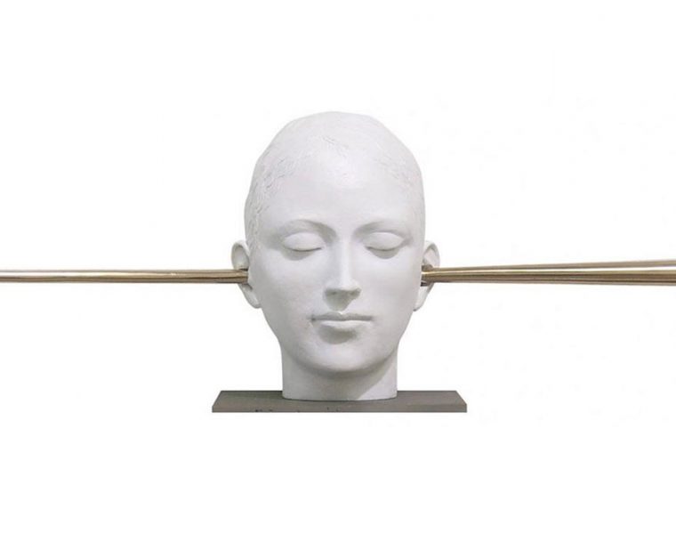 AURORA CAÑERO, Lo efimero, 2017. Bronze, 29 x 145 x 23 cm (GALERÍA KREISLER)